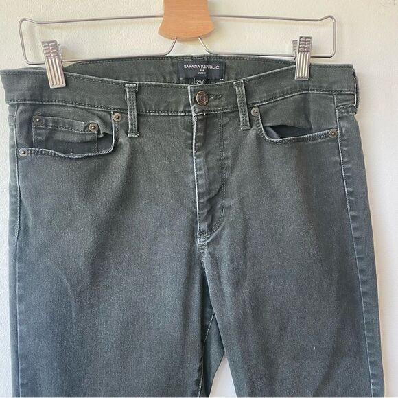 Banana Republic high rise dark gray distressed skinny jean size 29 (8) - Picture 4 of 6